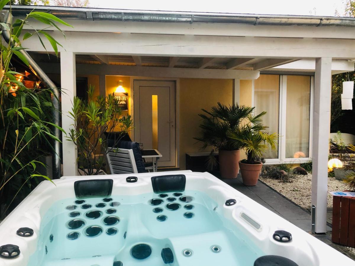 Apartment Tinyhouse Mit Pool, Outdoor Whirlpool Und Garten Petershagen-Eggersdorf Exteriér fotografie