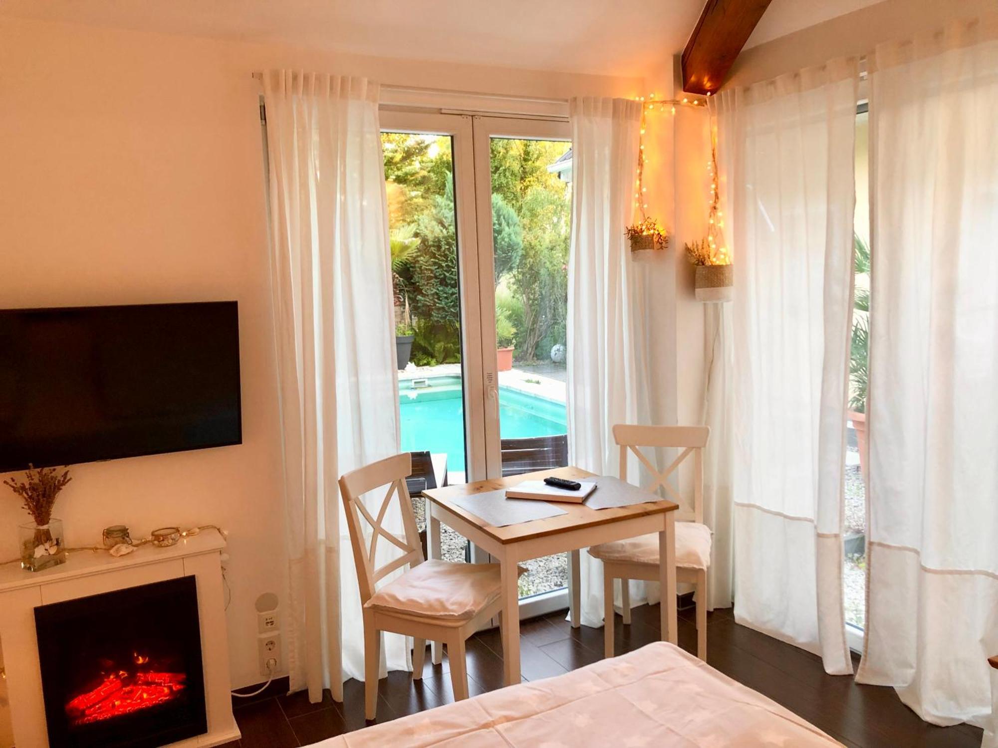 Apartment Tinyhouse Mit Pool, Outdoor Whirlpool Und Garten Petershagen-Eggersdorf Exteriér fotografie